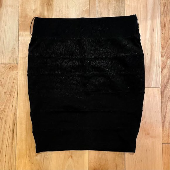 Charlotte Russe Dresses & Skirts - Charlotte Russe Sparkly Pencil Skirt Size M